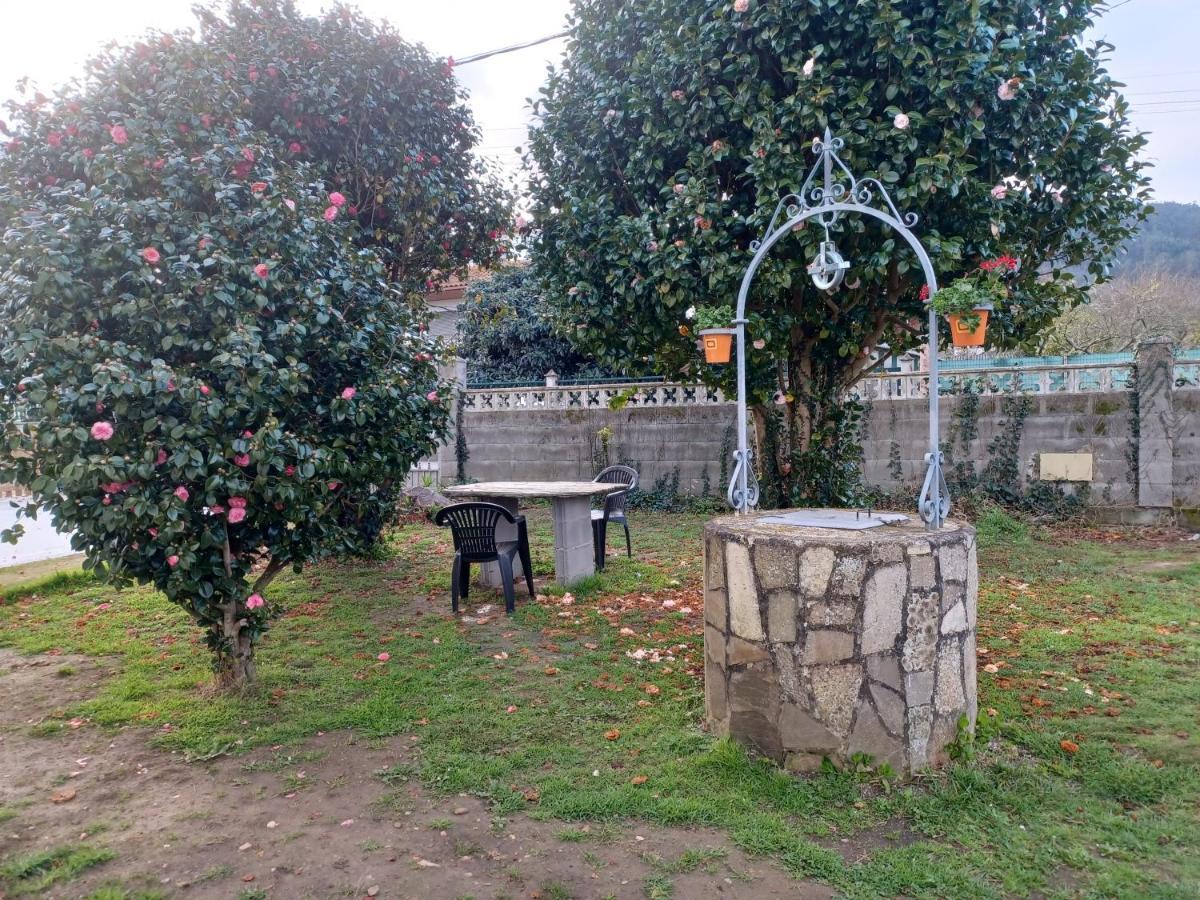 Acogedora Casa De Campo Neda Exterior photo