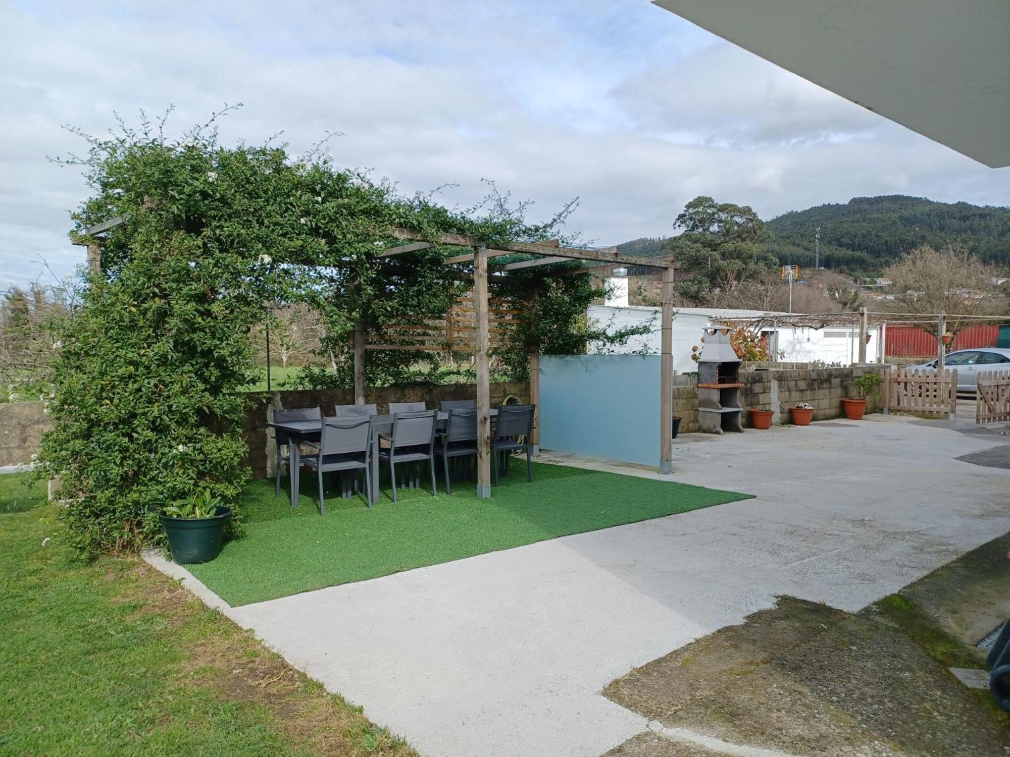 Acogedora Casa De Campo Neda Exterior photo